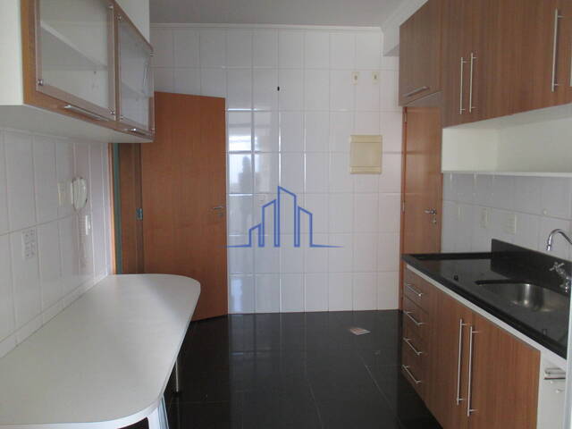 Apartamento para Venda em Santana de Parnaíba - 4