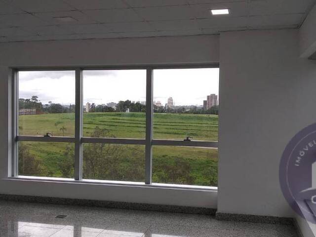 Sala para Venda em Barueri - 3