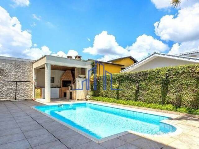 Casa para Venda em Santana de Parnaíba - 3