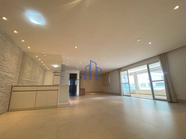Apartamento para Venda em Santana de Parnaíba - 5