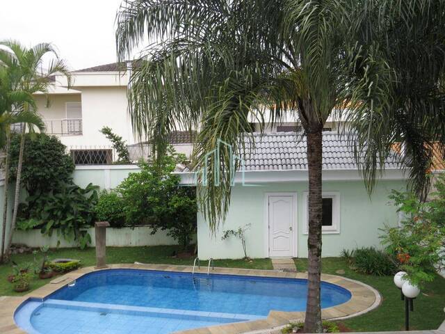 #552 CA - Casa para Venda em Santana de Parnaíba - SP