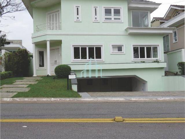 #552 CA - Casa para Venda em Santana de Parnaíba - SP