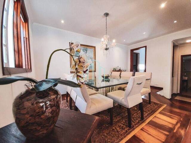 Casa para Venda em Santana de Parnaíba - 3