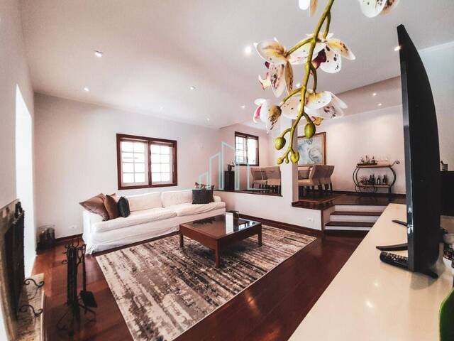 Casa para Venda em Santana de Parnaíba - 4