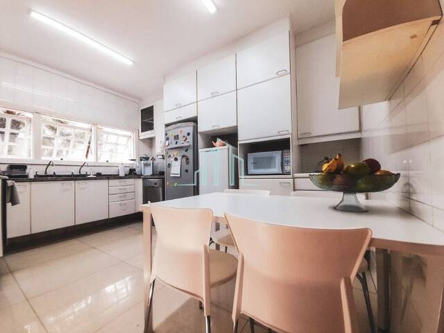 Casa para Venda em Santana de Parnaíba - 5