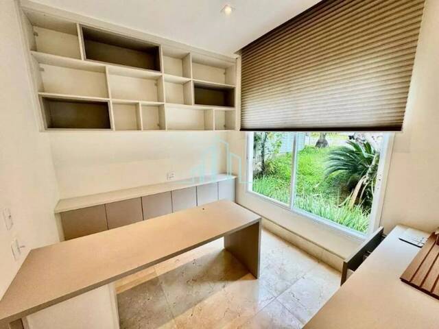 Casa para Locação em Santana de Parnaíba - 4