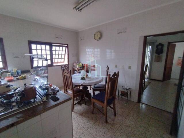 Casa para Venda em Santana de Parnaíba - 5
