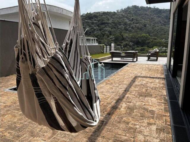 Casa para Venda em Santana de Parnaíba - 4