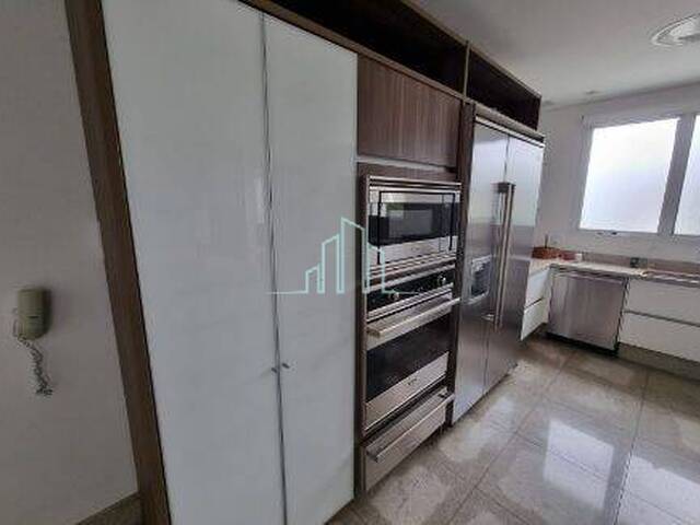 Apartamento para Venda em Santana de Parnaíba - 5