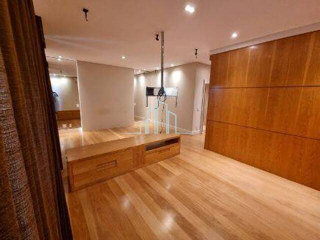 Apartamento para Venda em Santana de Parnaíba - 5