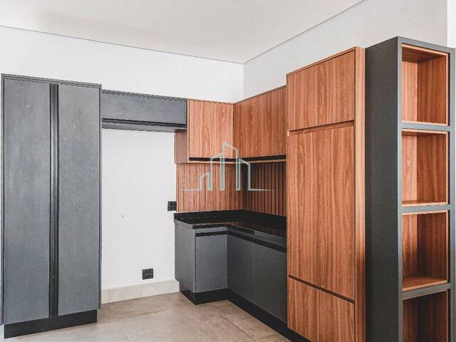 Casa para Venda em Santana de Parnaíba - 4