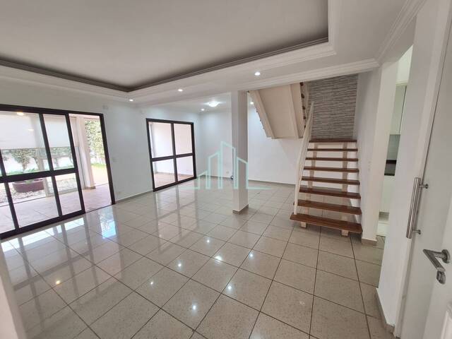 Casa para Locação em Santana de Parnaíba - 5