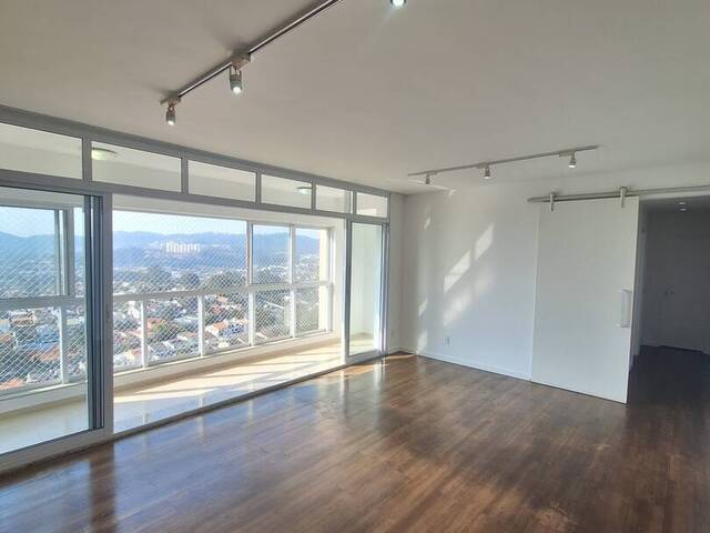 Locação em Alphaville - Barueri