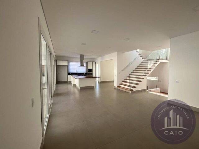 Casa para Venda em Santana de Parnaíba - 4