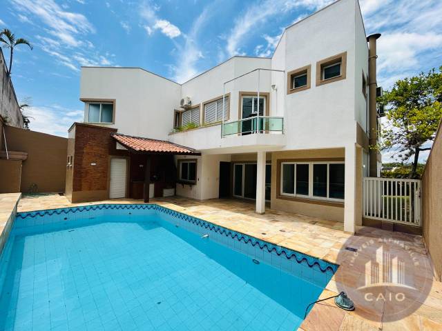 Casa para Venda em Santana de Parnaíba - 2