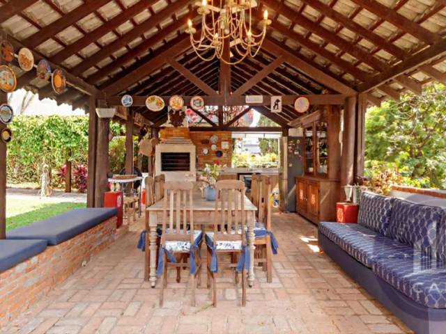 #857CA - Casa para Venda em Santana de Parnaíba - SP