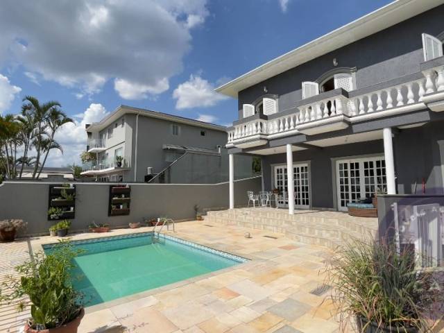 Casa para Venda em Santana de Parnaíba - 4