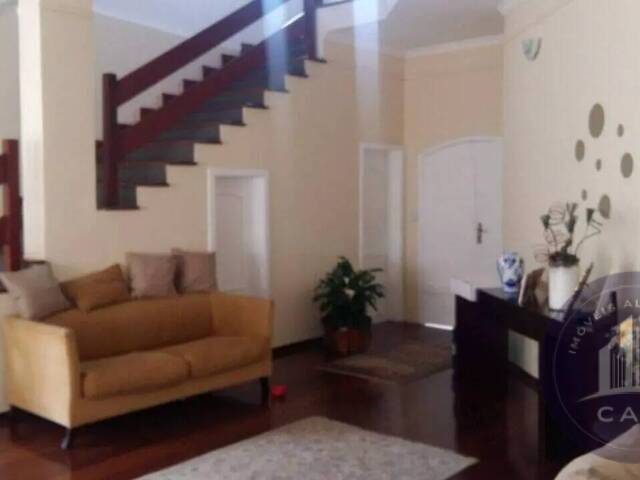 Casa para Venda em Santana de Parnaíba - 5