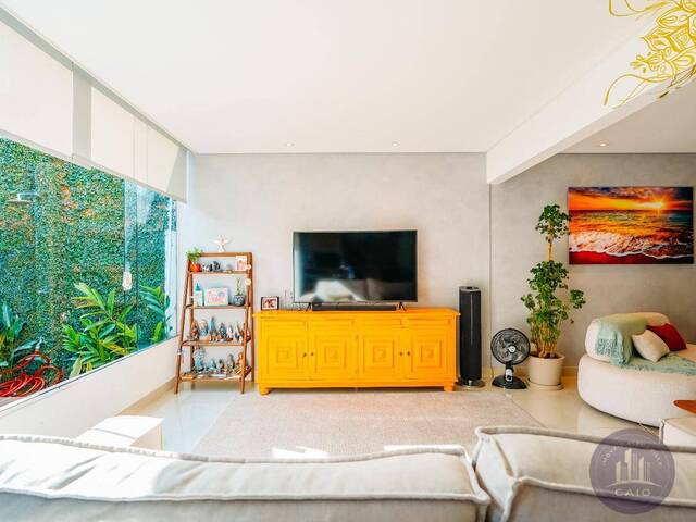 Casa para Venda em Santana de Parnaíba - 1