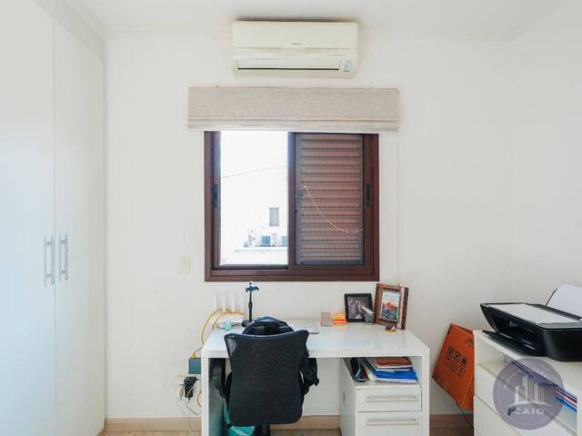 Casa para Venda em Santana de Parnaíba - 3