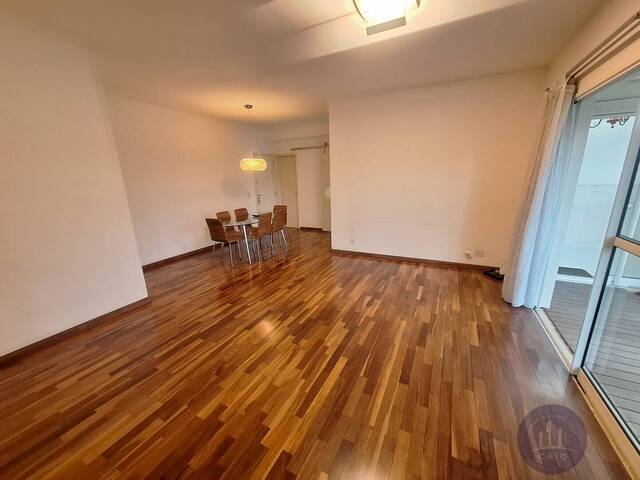 Apartamento para Venda em Santana de Parnaíba - 4