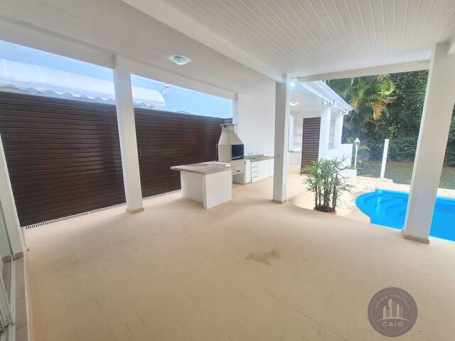 Casa para Venda em Santana de Parnaíba - 5