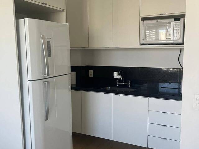 Apartamento para Locação em Santana de Parnaíba - 2
