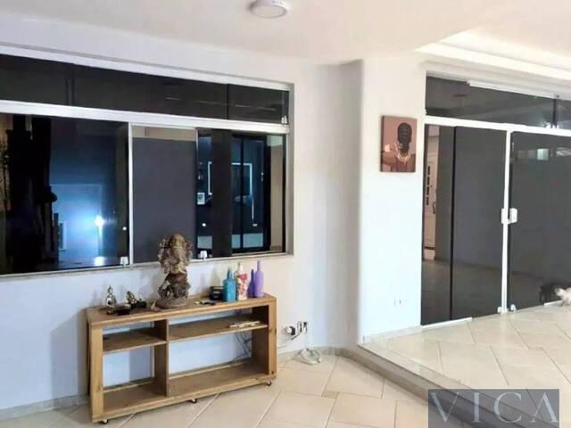 Casa para Venda em Santana de Parnaíba - 5