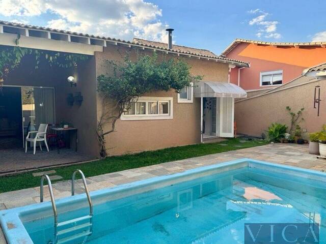 Casa para Venda em Santana de Parnaíba - 2