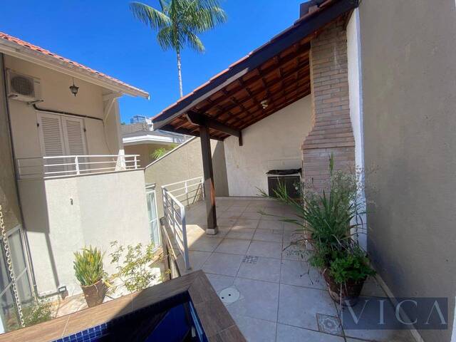 Casa para Locação em Santana de Parnaíba - 2