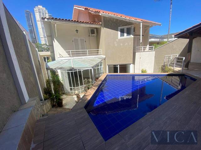 Casa para Locação em Santana de Parnaíba - 4